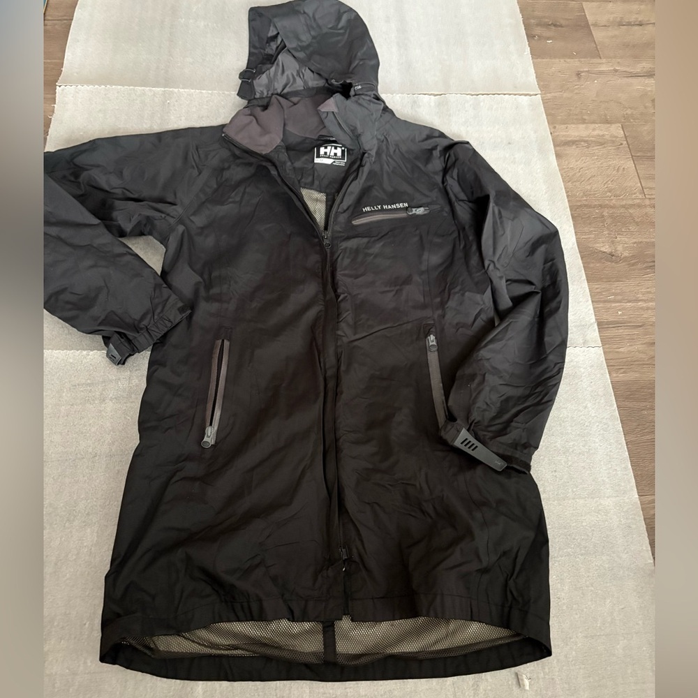 [M]Helly Hansen Women's Black Raincoat Waterproof Mid Jacket - Picture 2 of 8